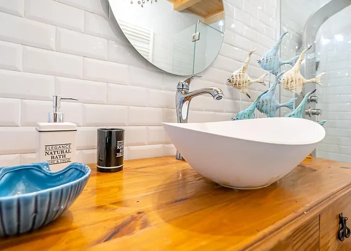 Ocean Breeze Colares